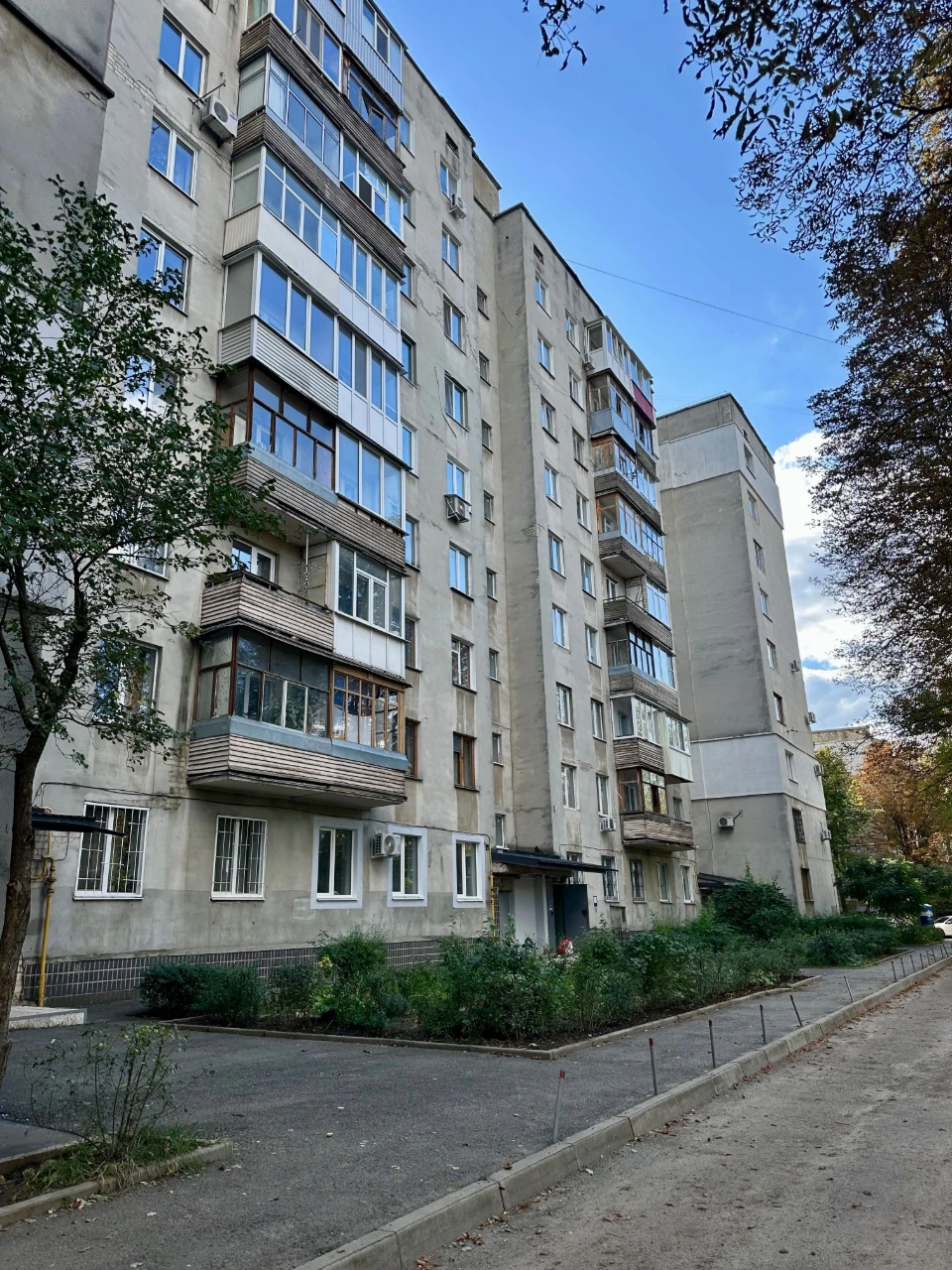 Продаж Без Комісії, власна квартира + гараж, неймовірна план