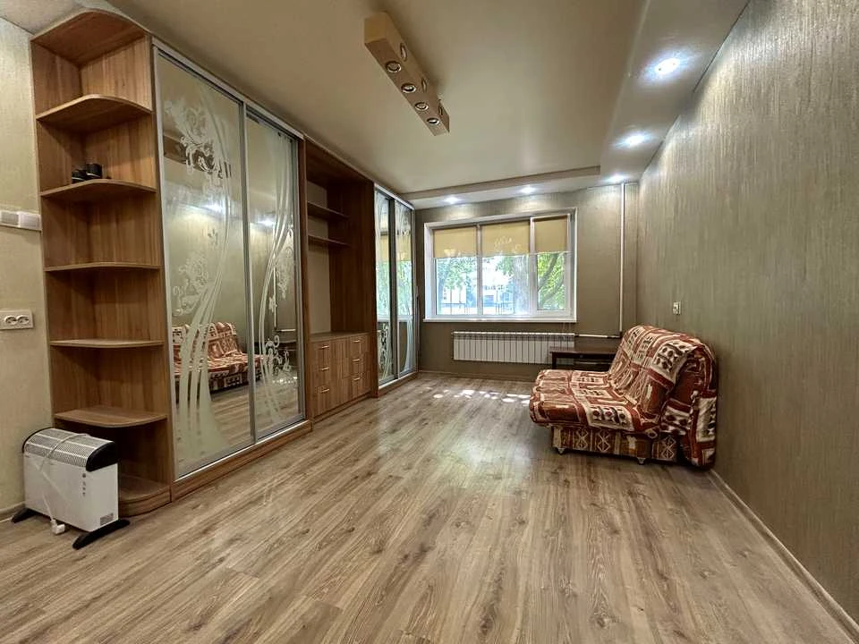 Apartment. Zhmerynska st., Kyiv
