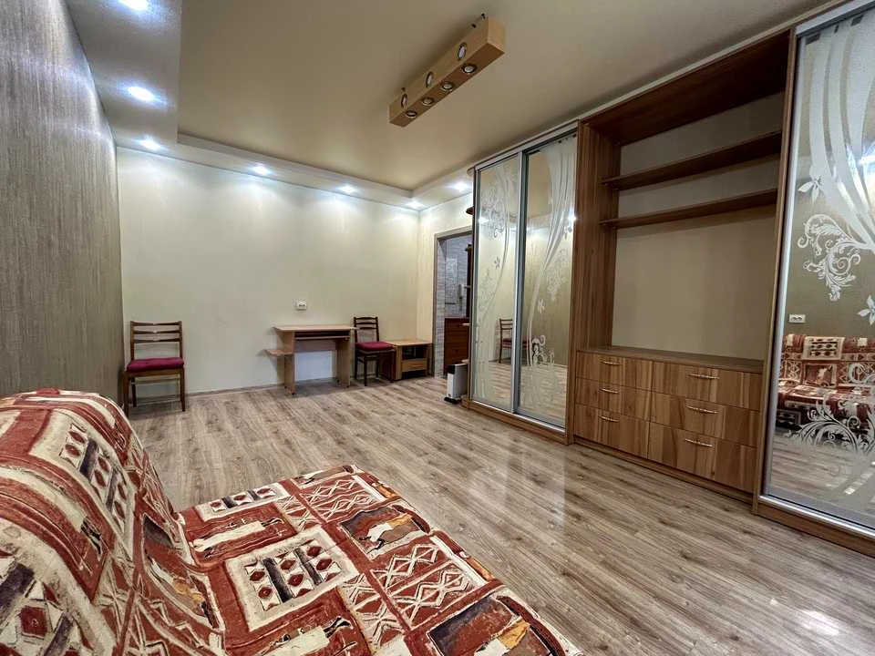 Apartment. Zhmerynska st., Kyiv