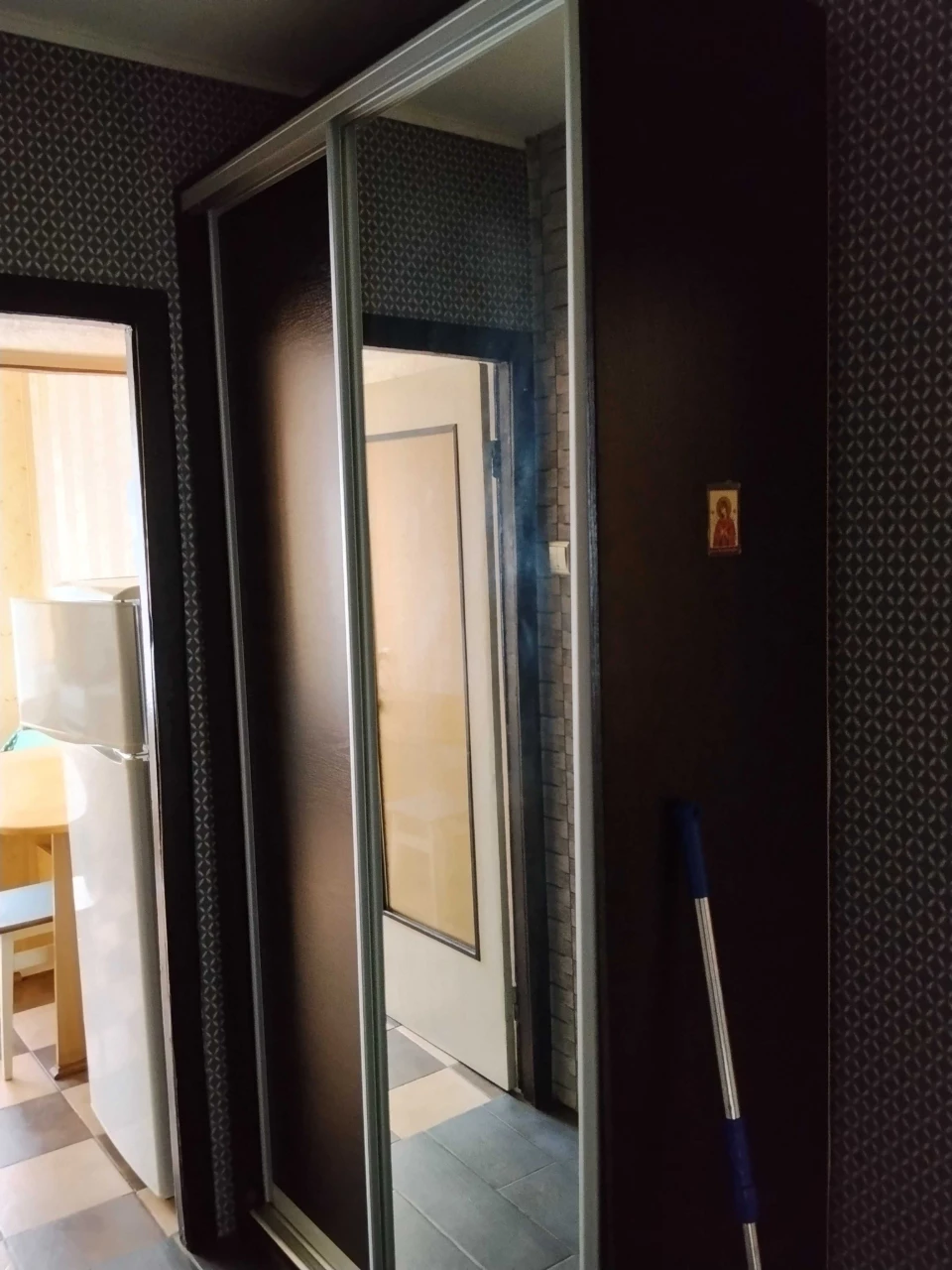 For sale, a fully functional one-bedroom apartment. Ready for living.