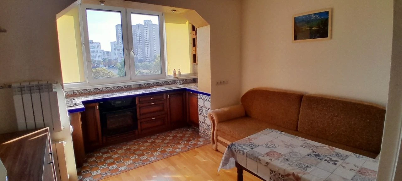 Sale of a 2-bedroom apartment on Dr. Zhukova Street