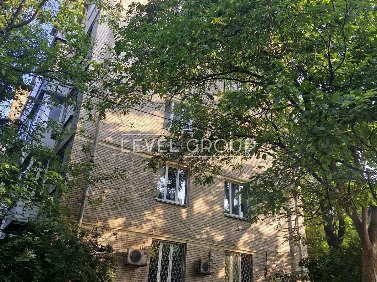 Продаж 2-к. квартири І. Мазепи 4 (Січневого Повстання) Арсен