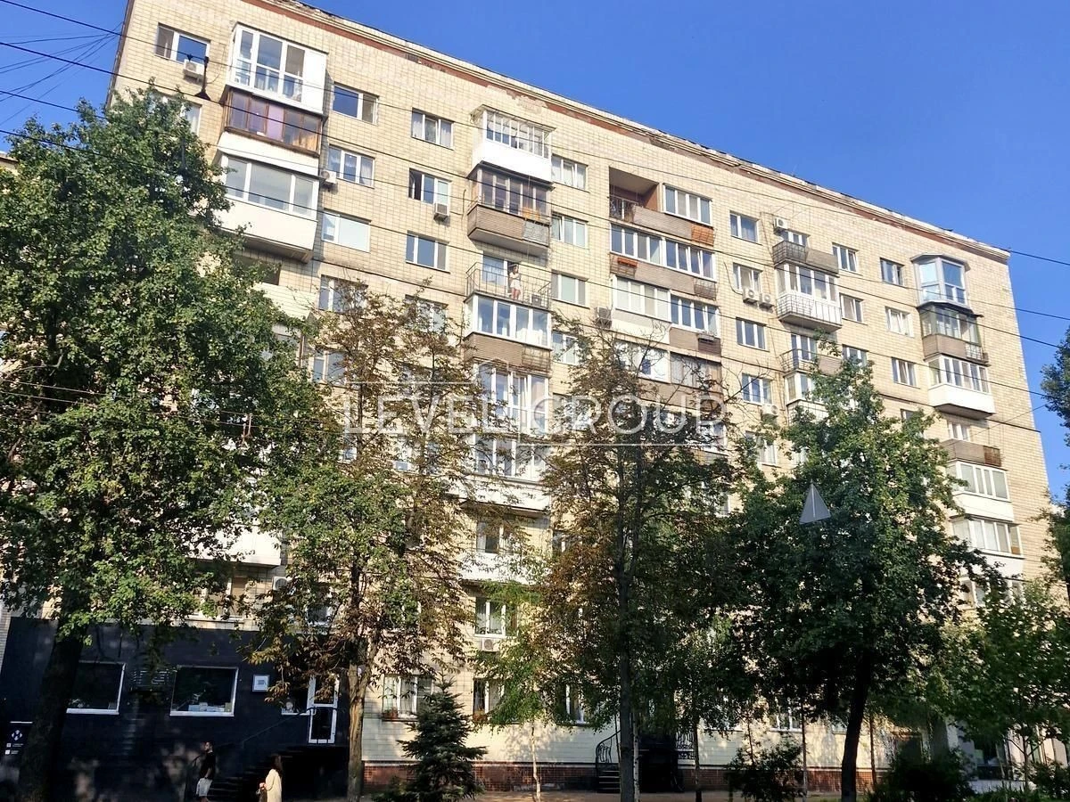 Продаж 2-к. квартири І. Мазепи 4 (Січневого Повстання) Арсен