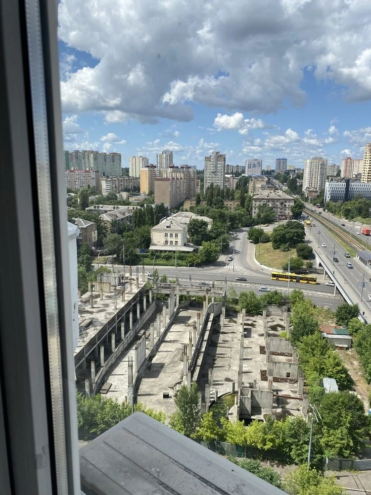 Прекрасна квартира недалеко от метро Шулявская, Политехнический институт!