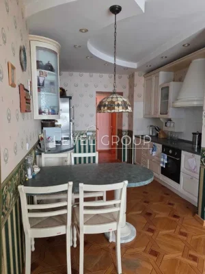 Продам 3-кімнатну квартиру, Івасюка проспект 22 м. Мінська