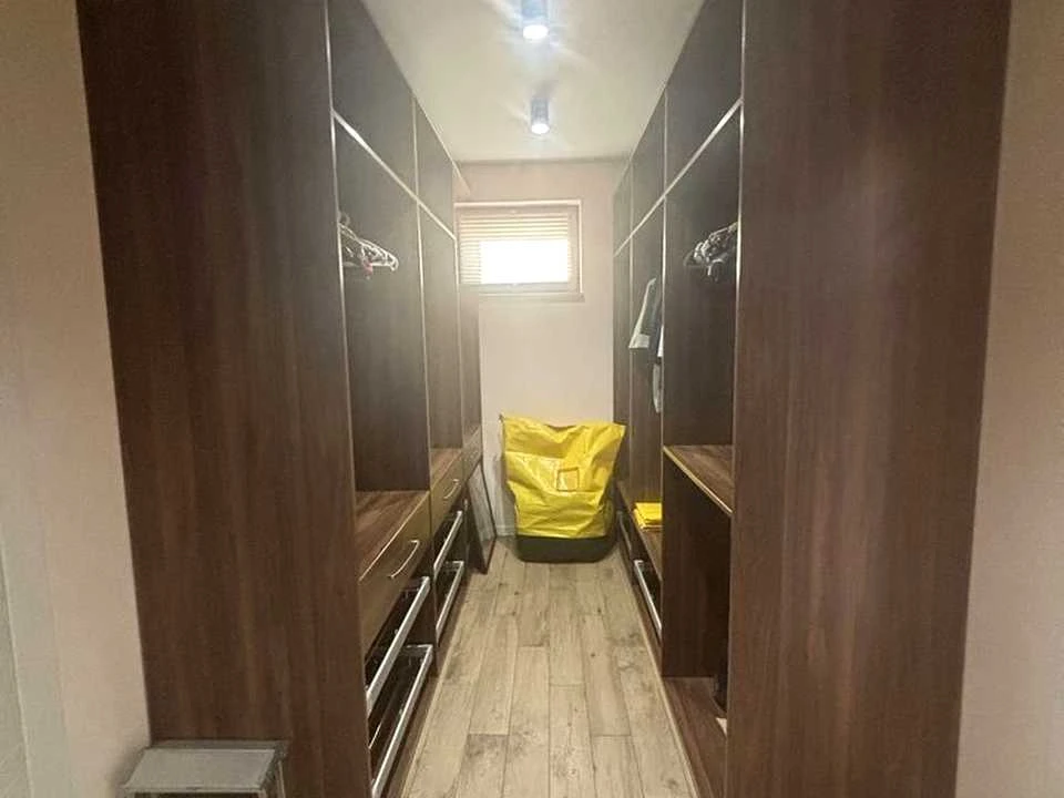 Будинок. Київ, Золоті Джерела вул.