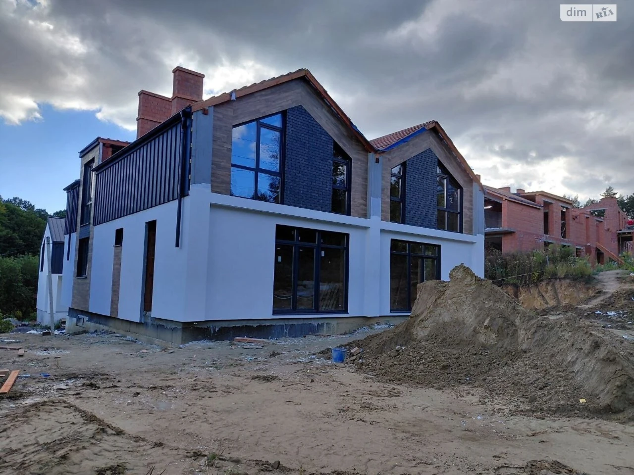 Sale of Duplex in Holosko