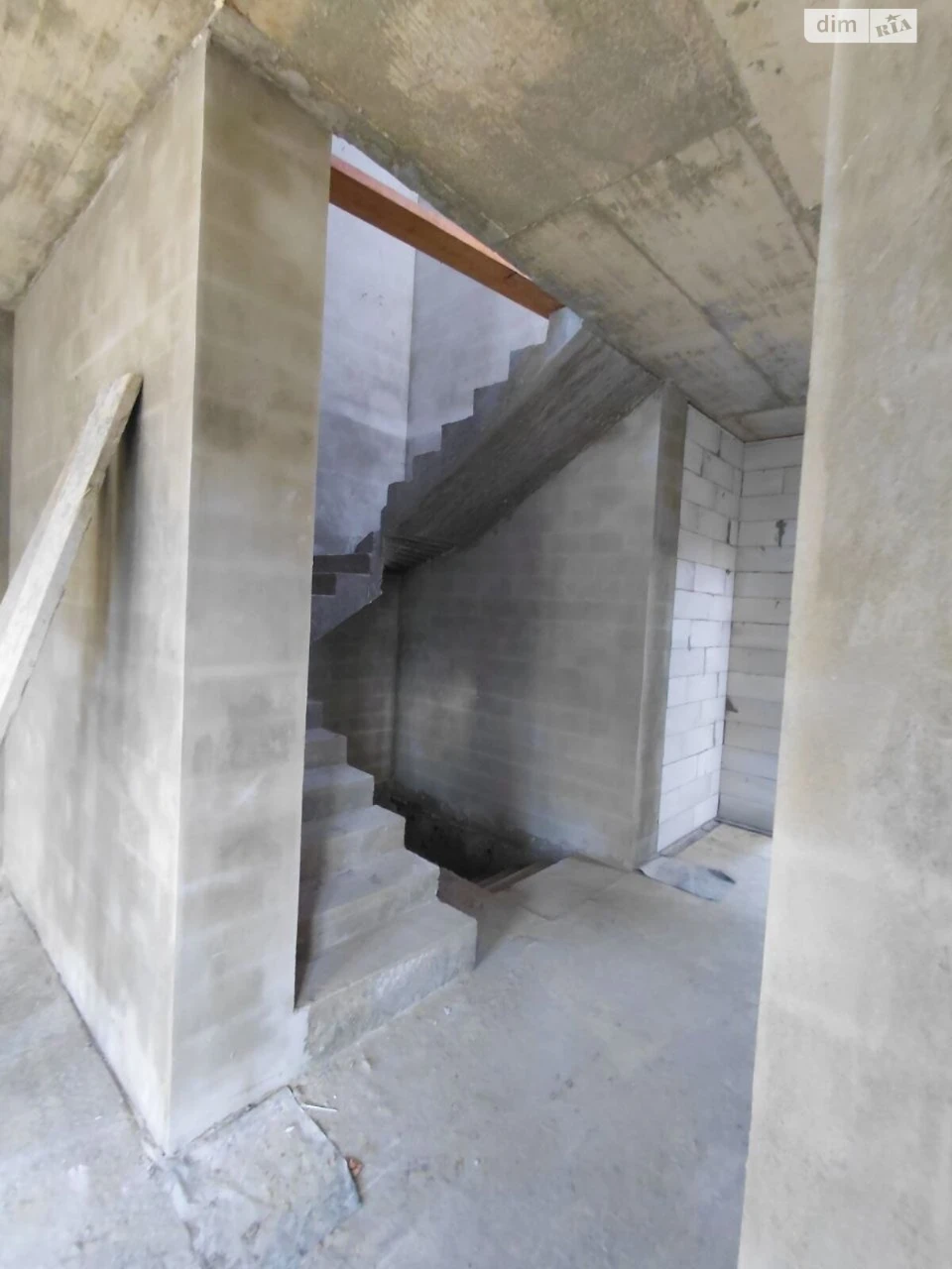 Sale of Duplex in Holosko