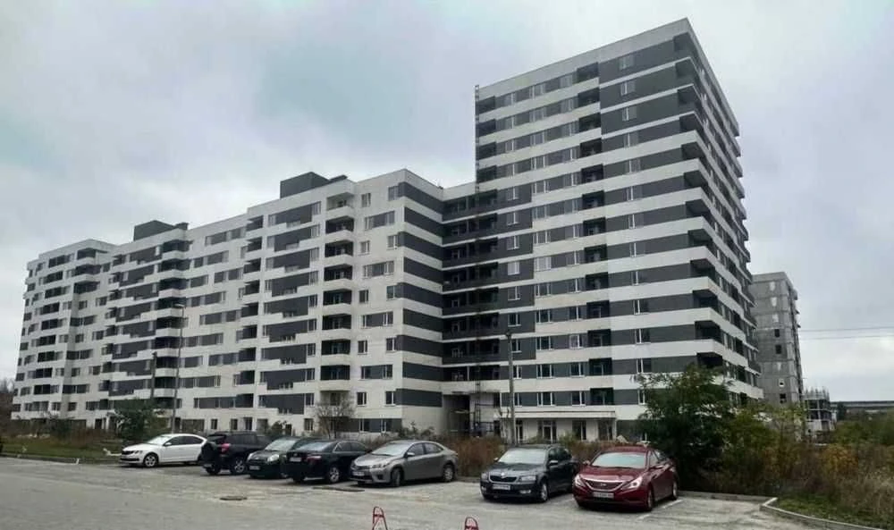 For Sale: One-bedroom apartment in the "Prolesok" residential complex, Street