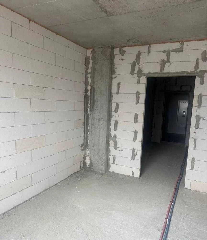 For Sale: One-bedroom apartment in the "Prolesok" residential complex, Street