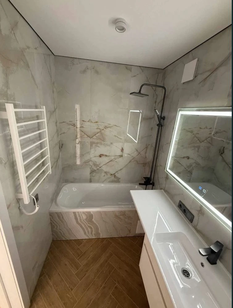 GREAT PRICE! NEW APARTMENT RENOVATED in residential complex "Raduzhny-2"