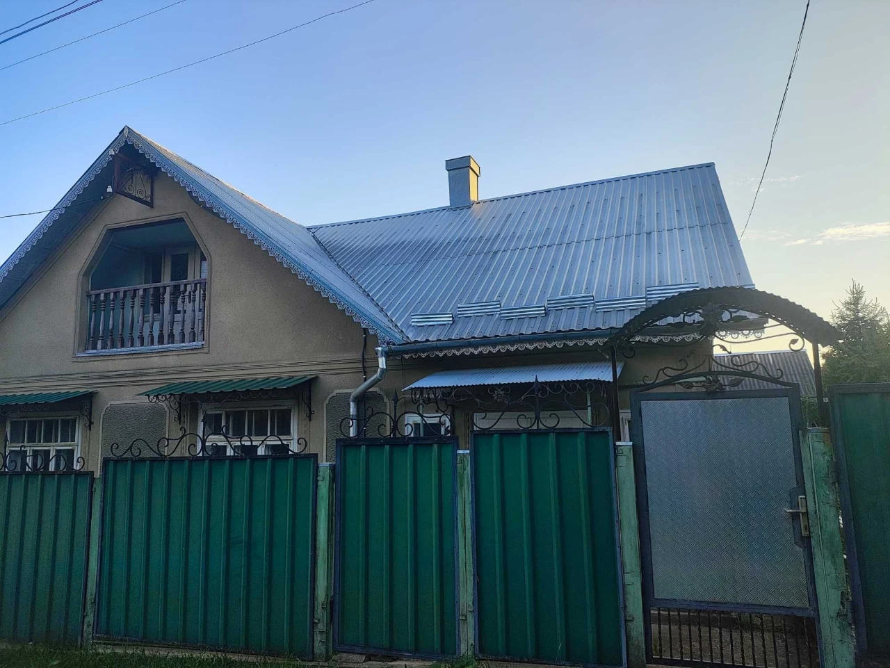 Продається частина будинку, по вул. Ходоровській (10 хв до ц