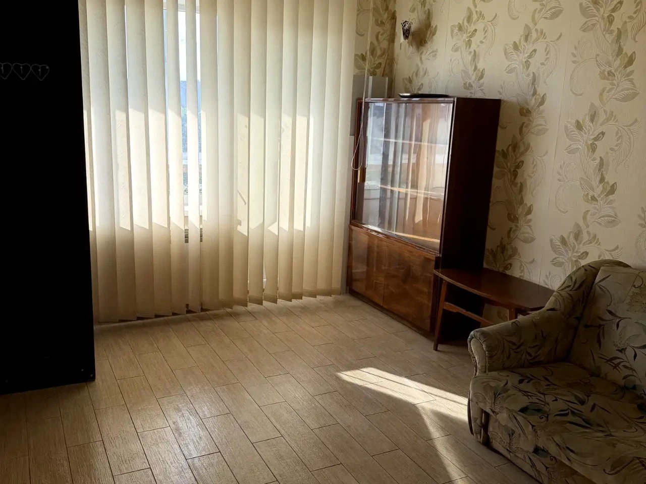 Rent 2-room apartment 48 m² on the 8th floor.