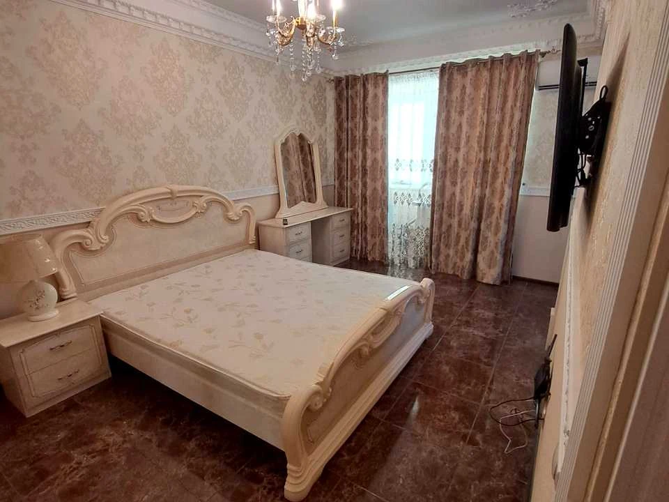 Квартира. Київ, Марії Приймаченко бульв.