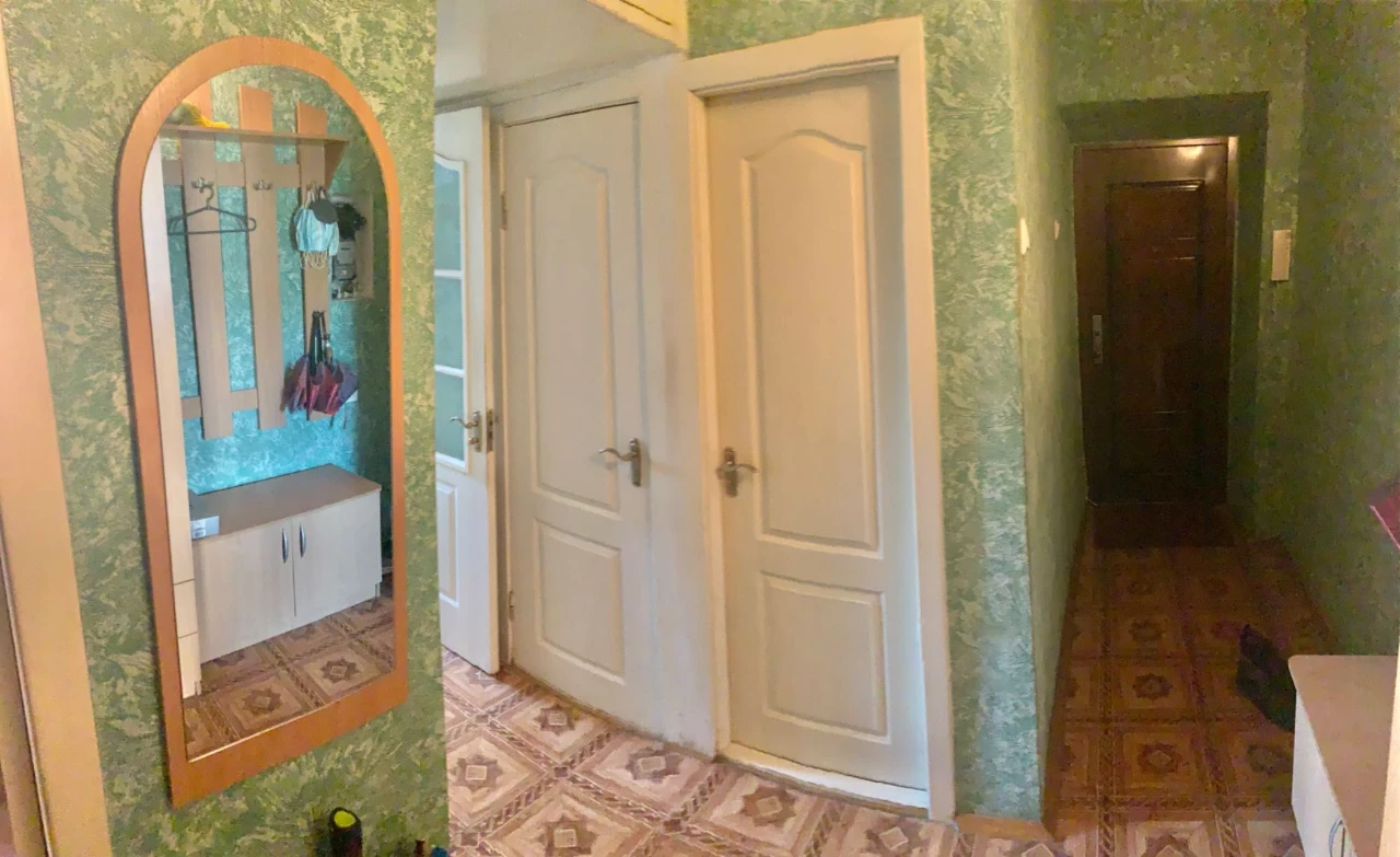 Sale of a 2-room apartment on Novgorod-Seversk Street 1