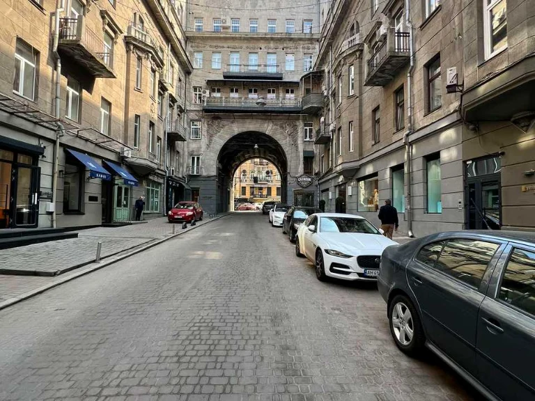 Apartment. Khreshchatyk Street, Kyiv