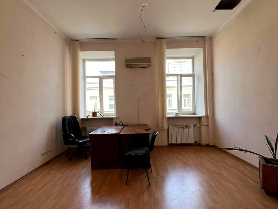 Apartment. Khreshchatyk Street, Kyiv