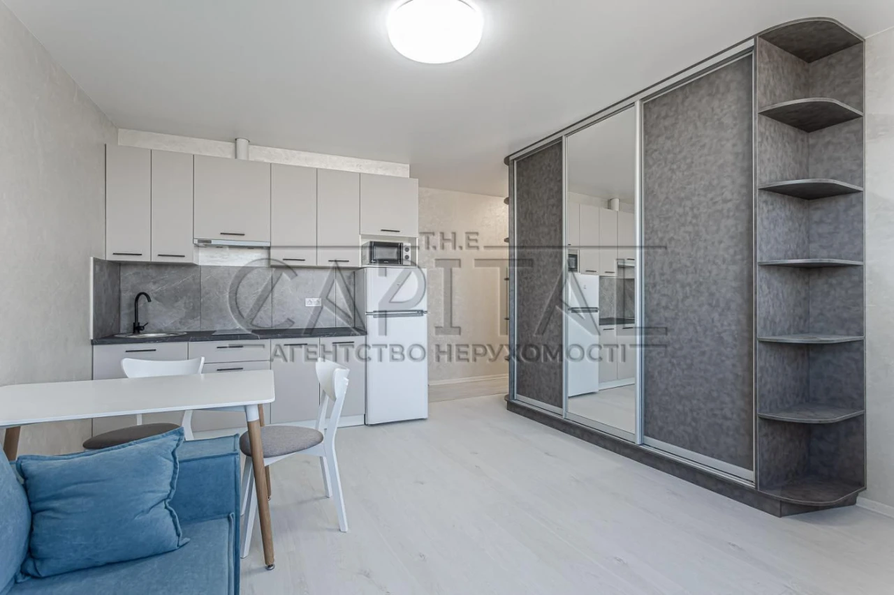 Sale of a 3-bedroom apartment, ЖК Navigator, Address: Auto Zavodska Street, Obolon