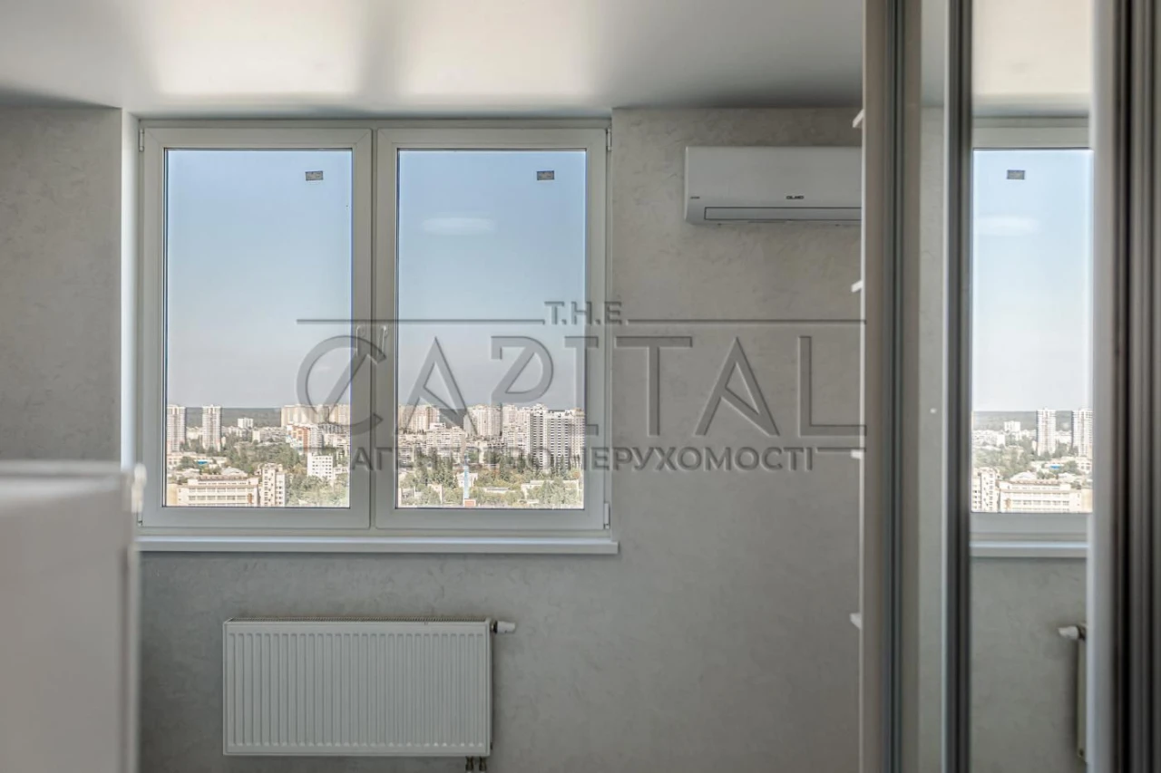 Sale of a 3-bedroom apartment, ЖК Navigator, Address: Auto Zavodska Street, Obolon