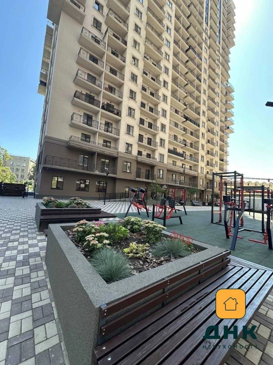 Acropolis Residence. Fountain. Victory Park. Sea and city view. Arcadia