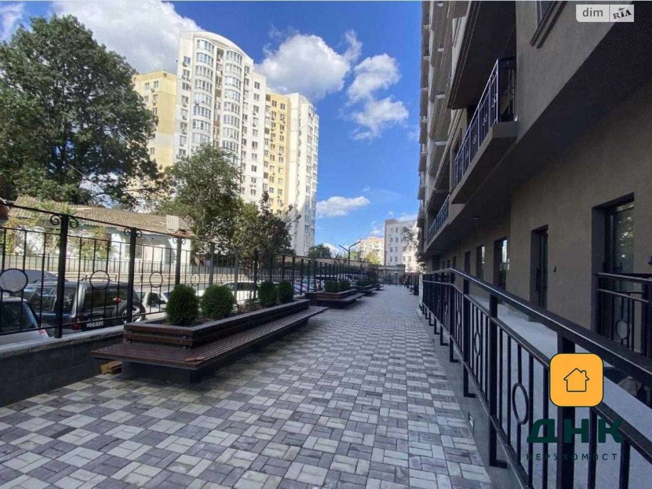 Acropolis Residence. Fountain. Victory Park. Sea and city view. Arcadia