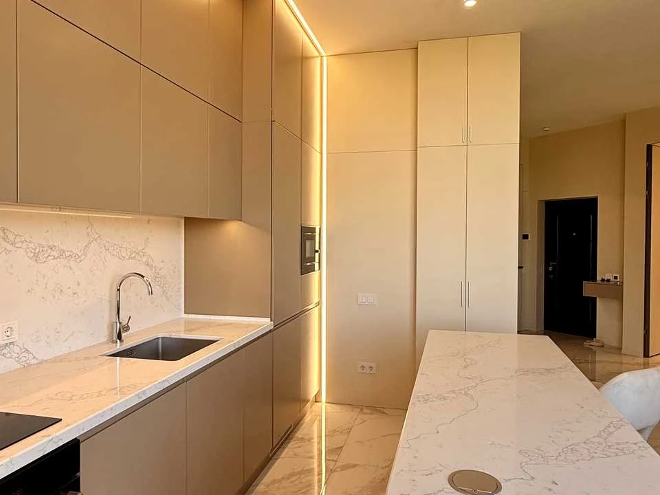 Apartment. Kyiv, Mykhaylo Boychuk St. (Kikvidze)