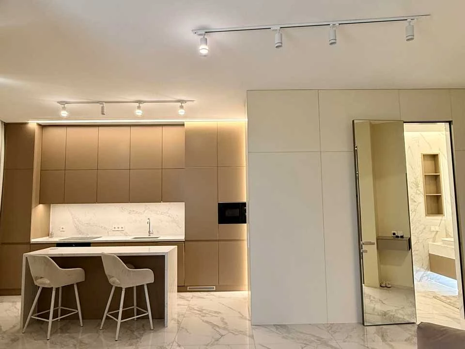 Apartment. Kyiv, Mykhaylo Boychuk St. (Kikvidze)