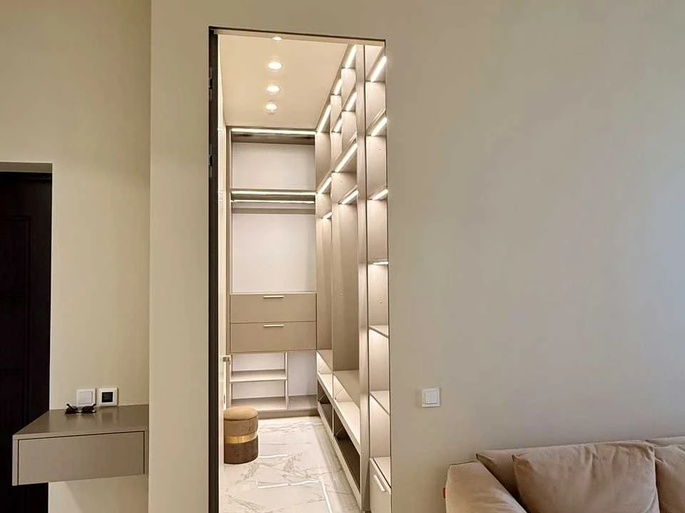 Apartment. Kyiv, Mykhaylo Boychuk St. (Kikvidze)