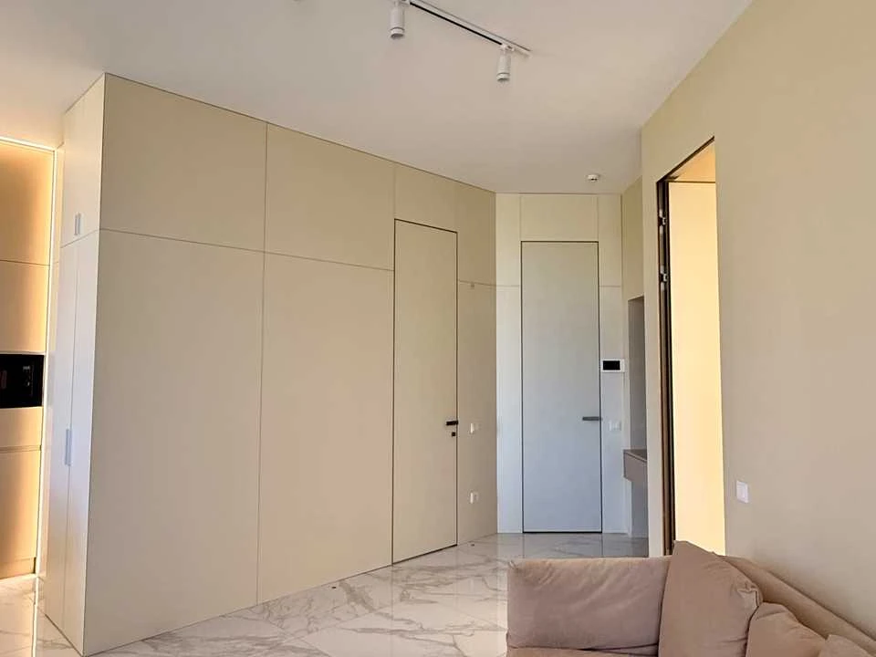 Apartment. Kyiv, Mykhaylo Boychuk St. (Kikvidze)