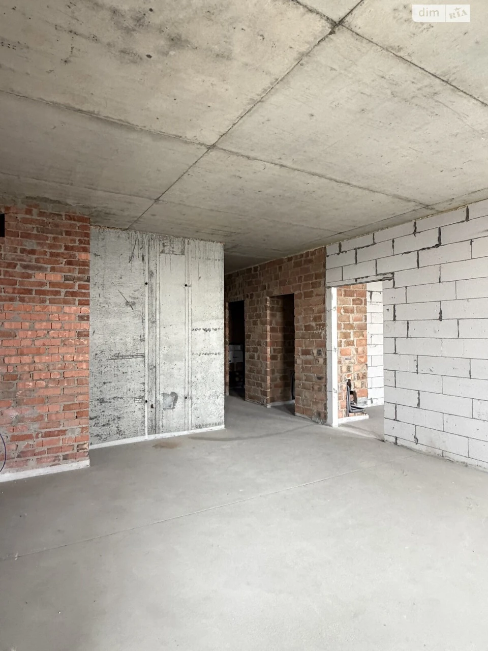 Apartment for Sale in Kumбари
