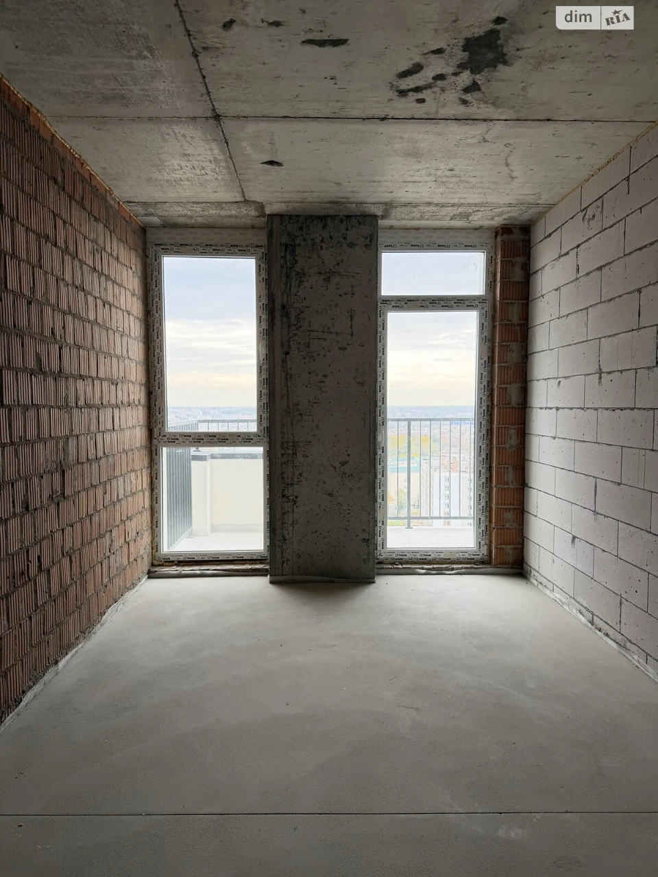 Apartment for Sale in Kumбари