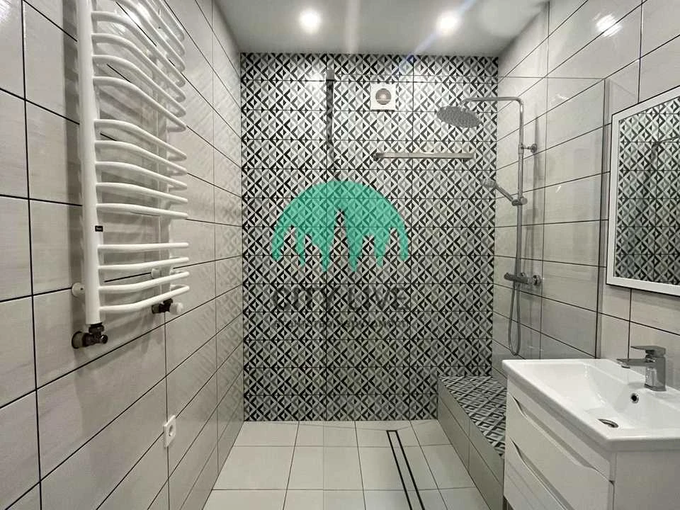 Apartment. Ivano-Frankivsk, Priozerna Street