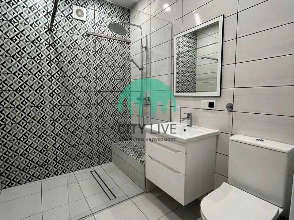 Apartment. Ivano-Frankivsk, Priozerna Street