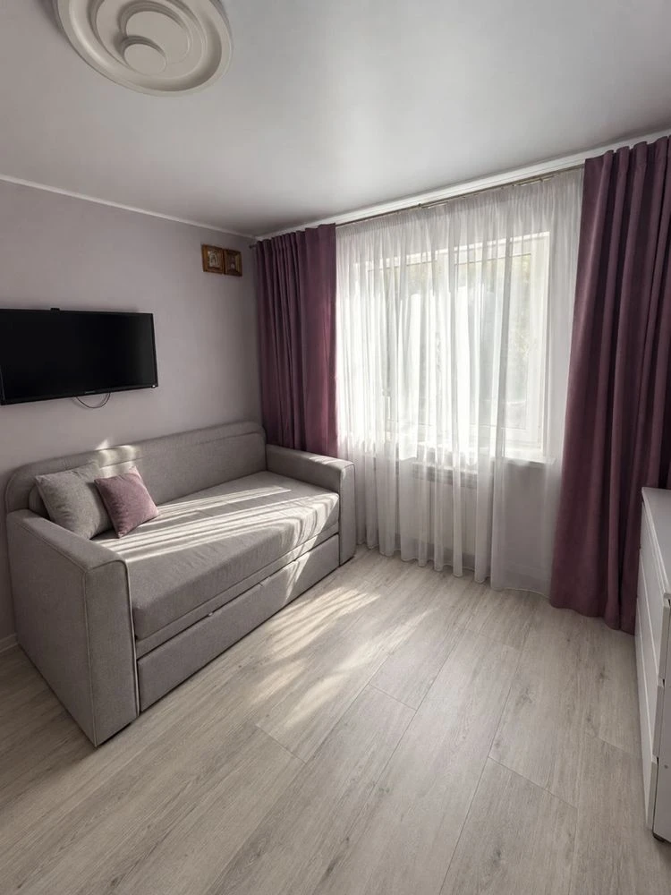 Sale of a 2-room apartment, Sady