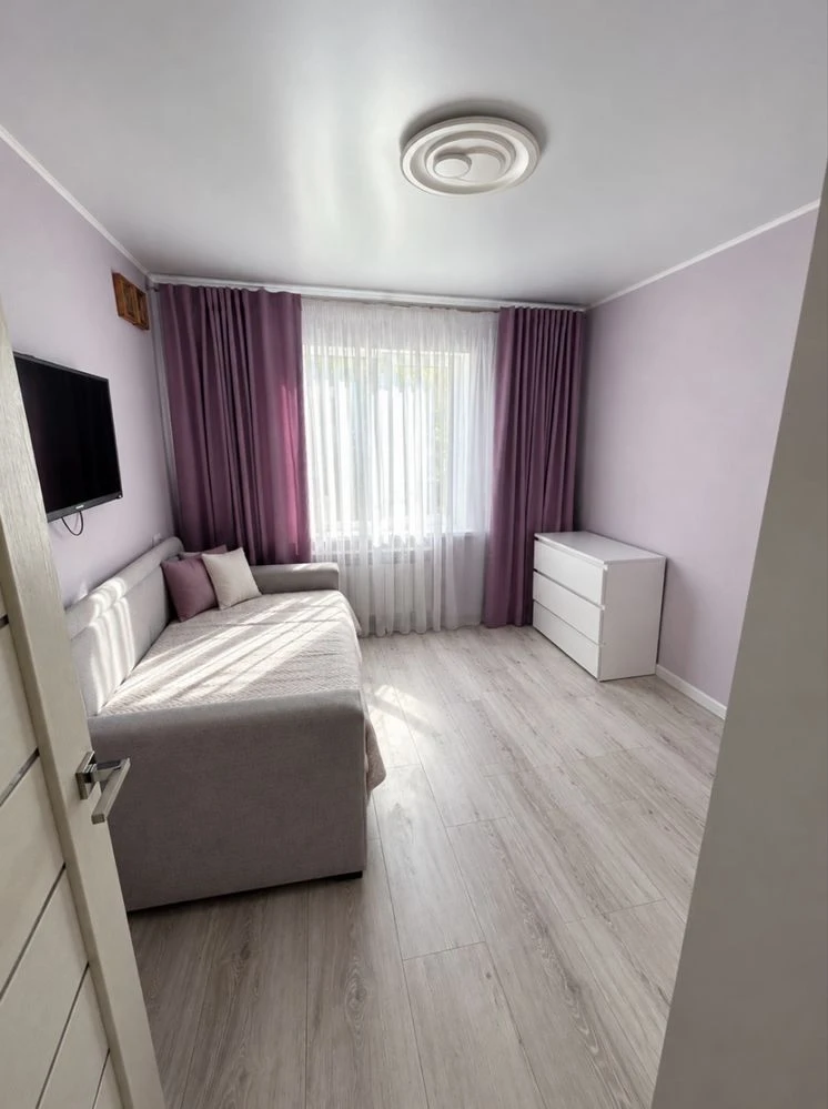 Sale of a 2-room apartment, Sady