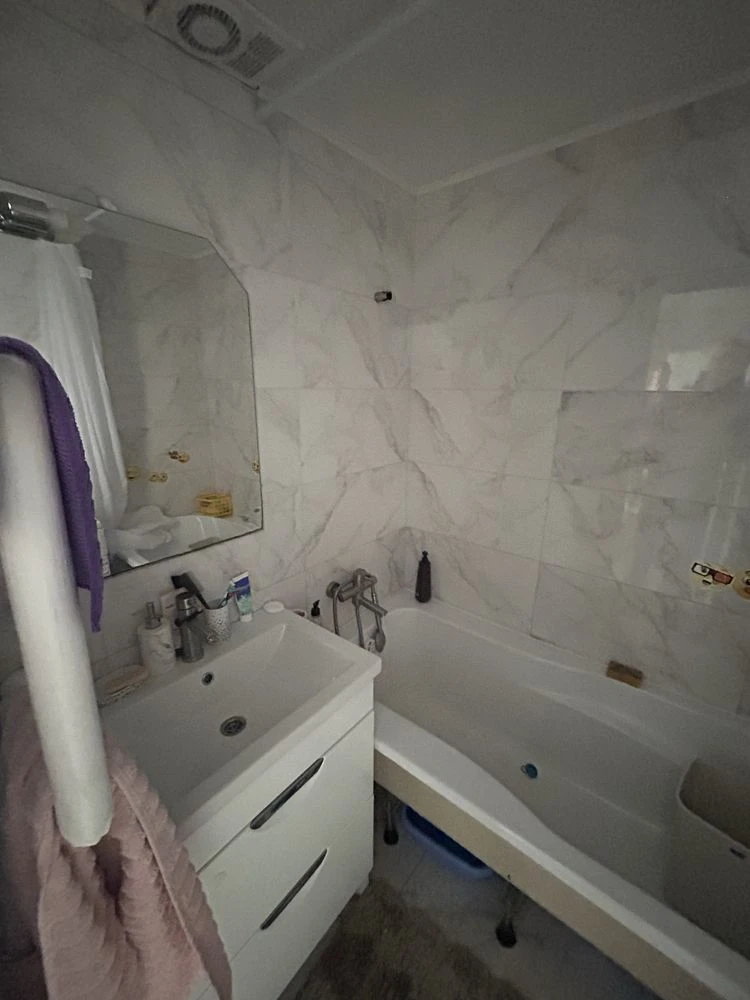Sale of a 2-room apartment, Sady