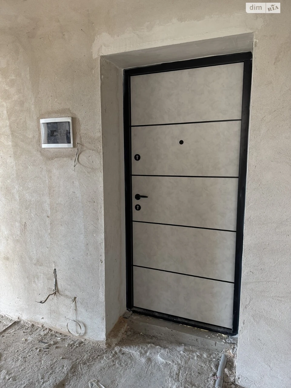 Apartment for Sale - Ozerna