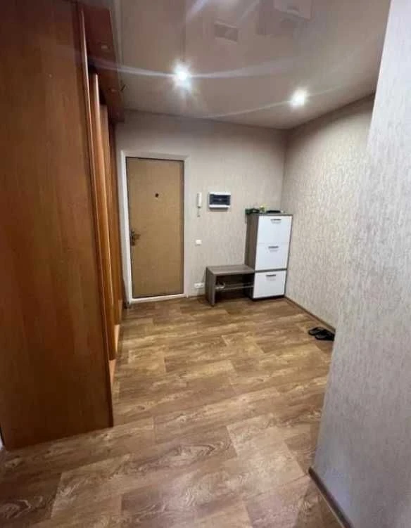 Продам 3кв на Каденюка