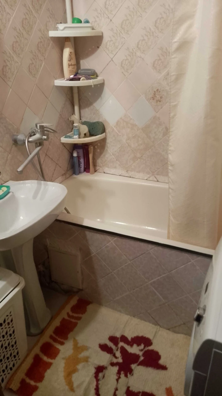 For Sale: 4-room apartment in the ZAZ area