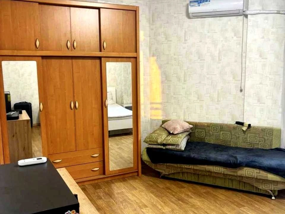 Квартира. Киев, Днепровская набережная ул.