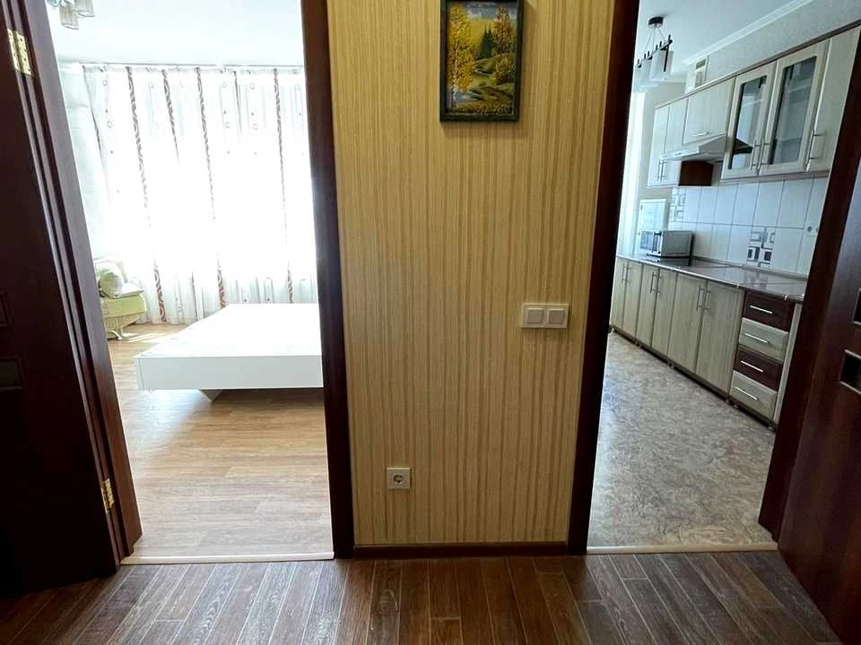 Квартира. Киев, Днепровская набережная ул.