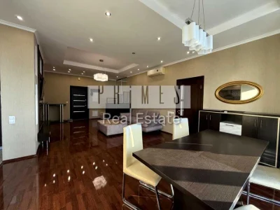 Apartment. Dniprovska naborozna st.