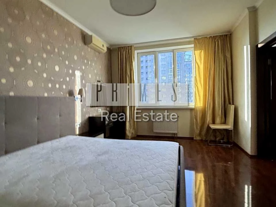 Apartment. Dniprovska naborozna st.