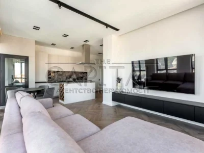 Apartment. Antonovicha st.