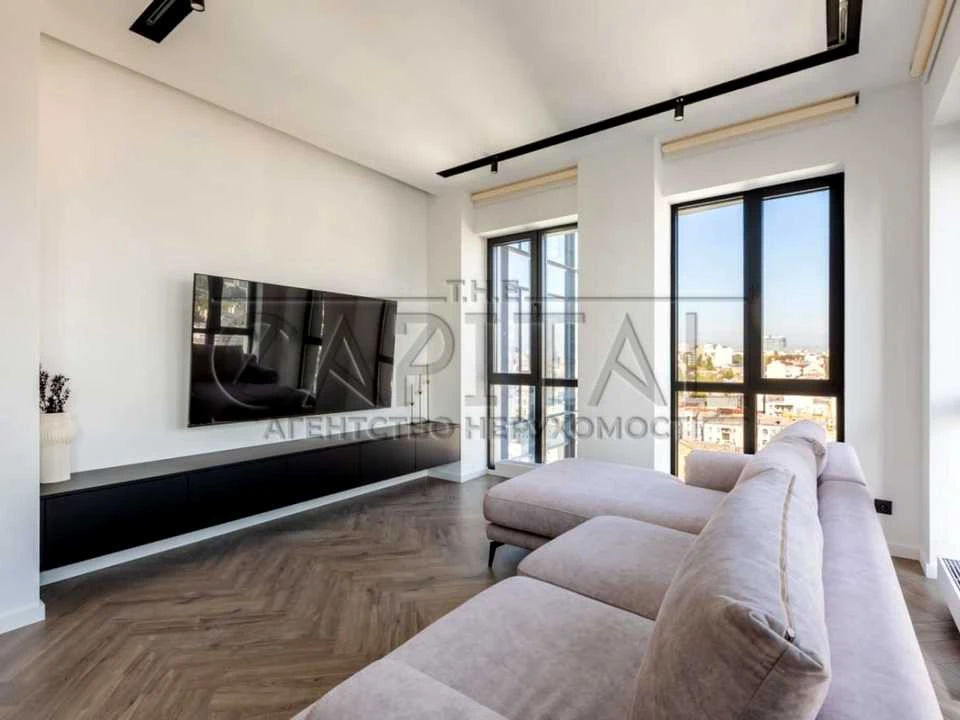 Apartment. Antonovicha st.