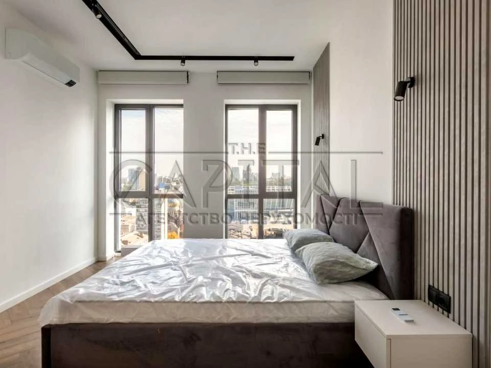 Apartment. Antonovicha st.