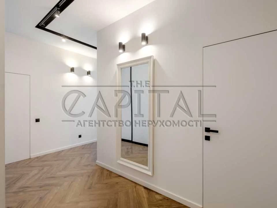 Apartment. Antonovicha st.