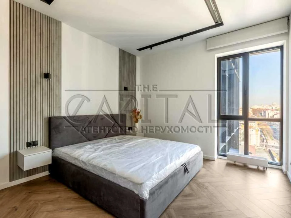 Apartment. Antonovicha st.