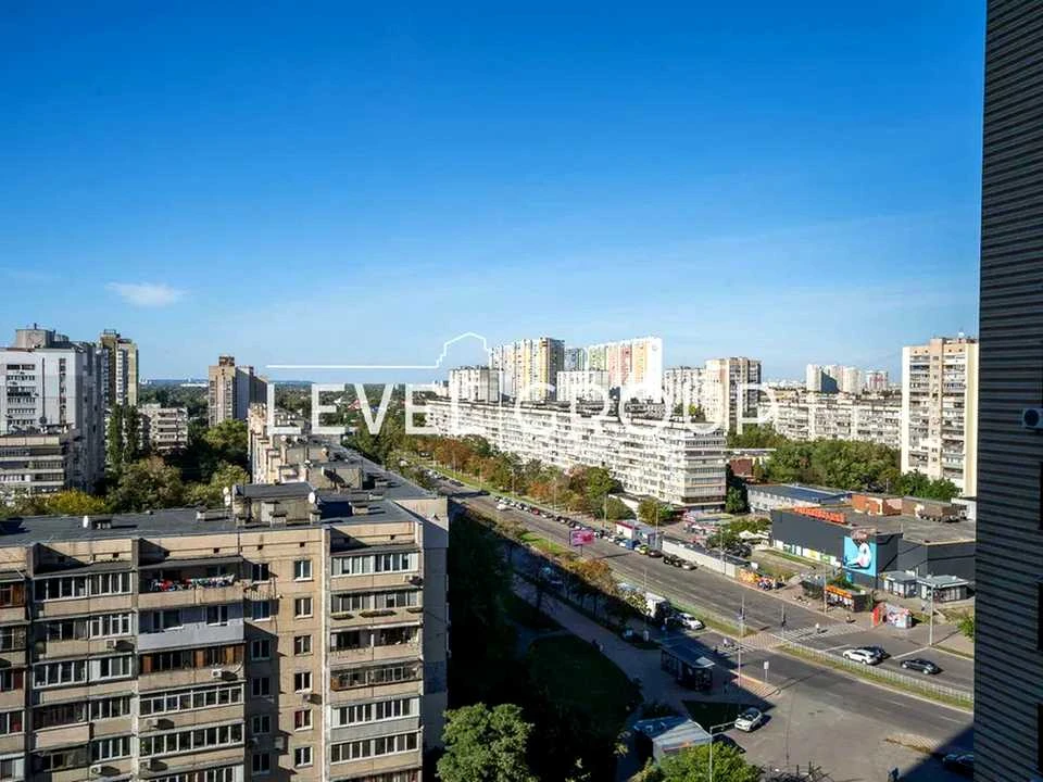 Квартира. Київ, проспект Миколи Бажана