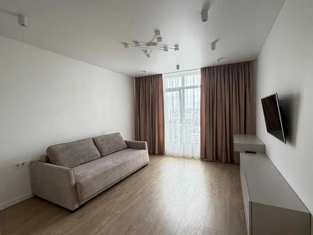 Exclusive 1-bedroom apartment for sale in the "Veselka" residential complex, Zalenichna Street